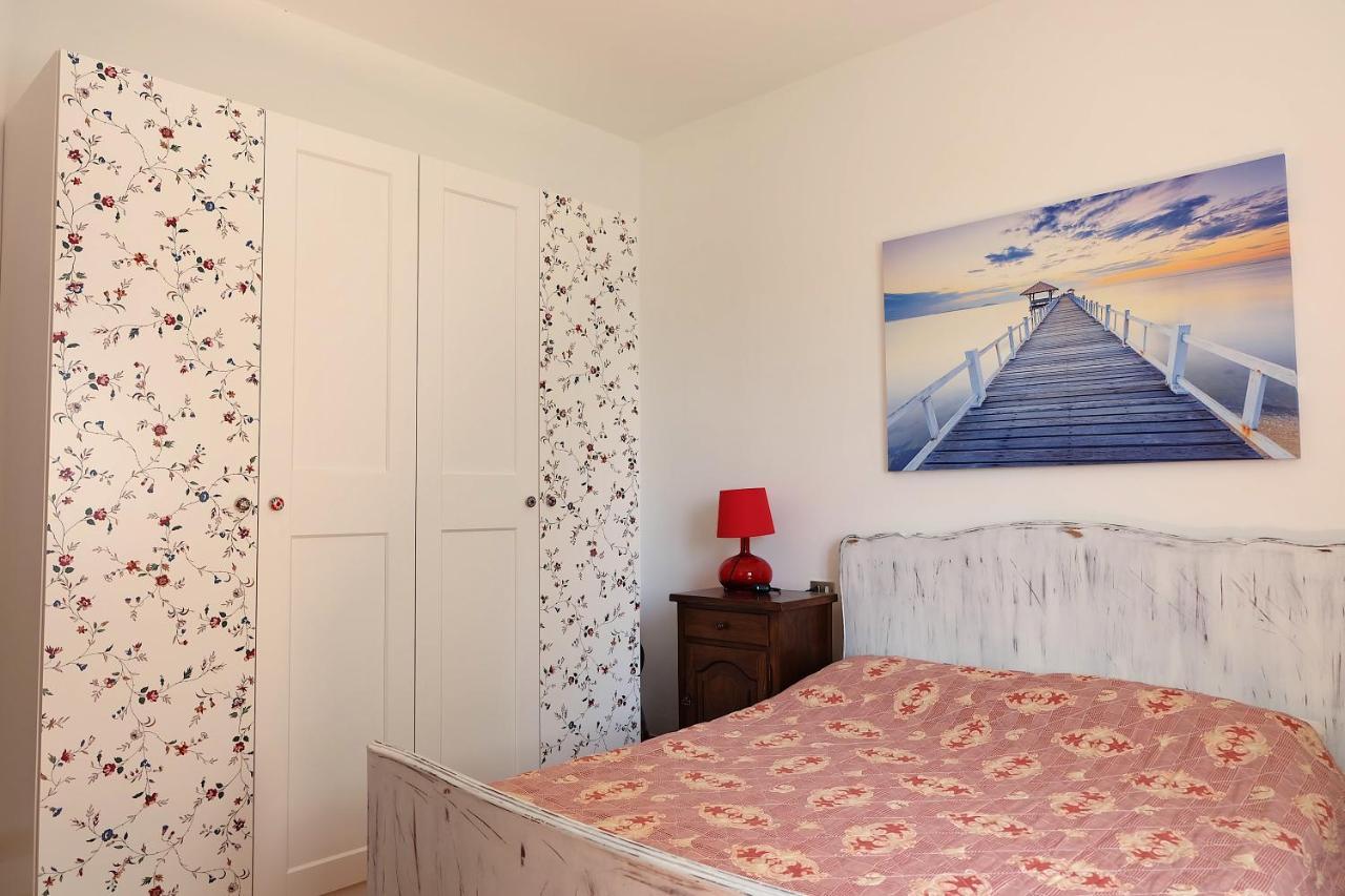 Aria Di Casa B&B Cantù Екстериор снимка