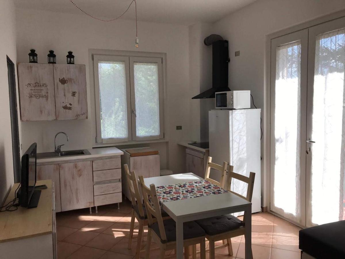 Aria Di Casa B&B Cantù Екстериор снимка