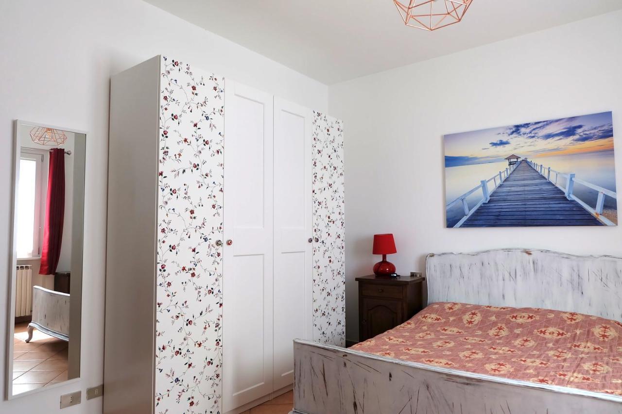 Aria Di Casa B&B Cantù Екстериор снимка