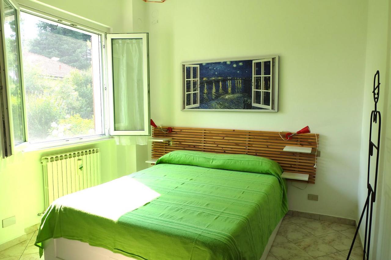 Aria Di Casa B&B Cantù Екстериор снимка