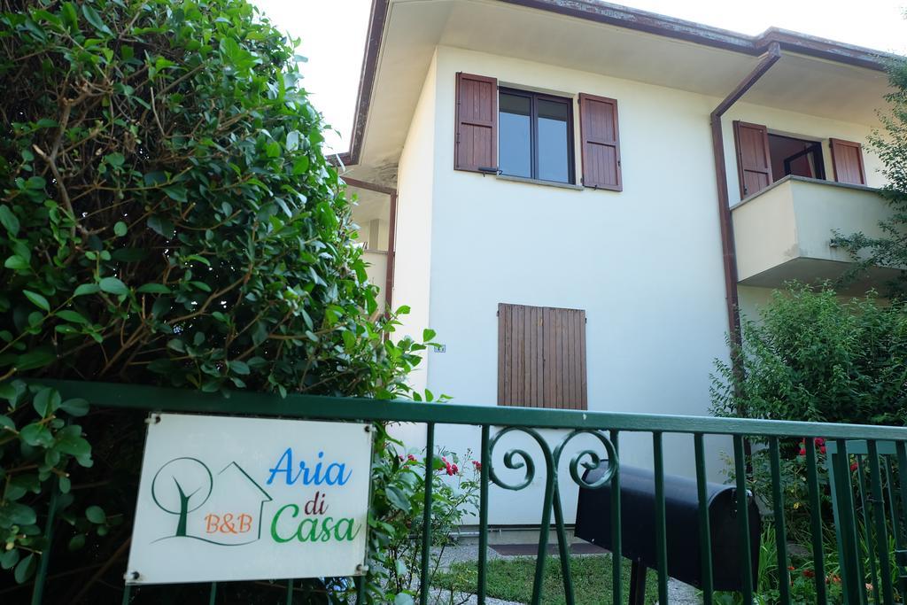 Aria Di Casa B&B Cantù Екстериор снимка