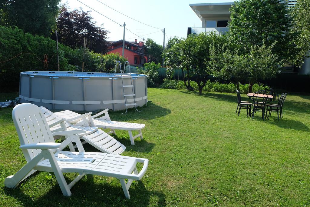 Aria Di Casa B&B Cantù Екстериор снимка